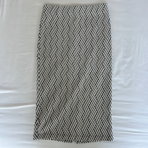 Zaccaiiw Skirt Black / White